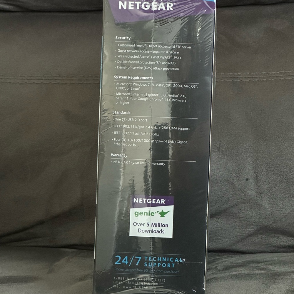 Nighthawk AC1900 WiFi Cable Modem Router - Picture 3 of 5